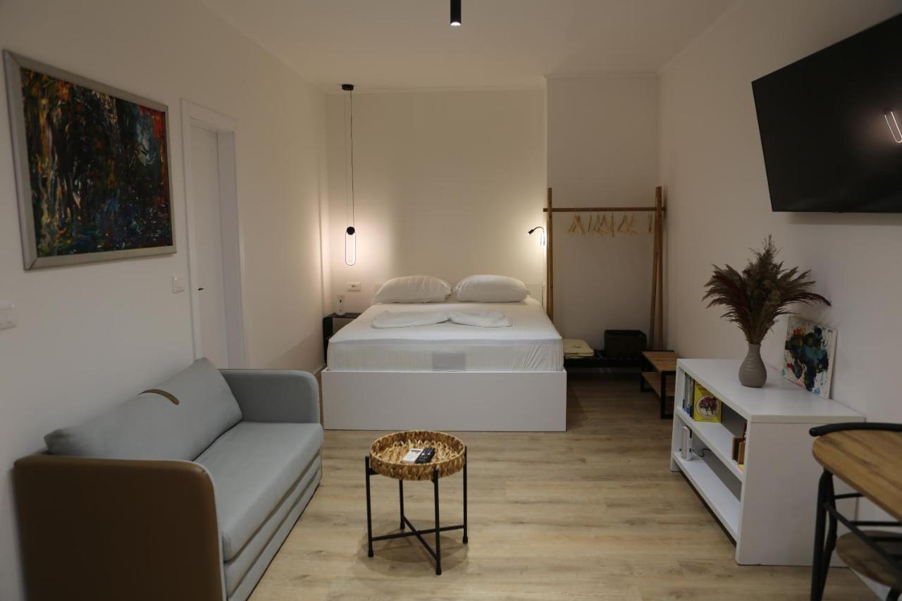 Blloku Studio Apartament Tirana Exterior photo